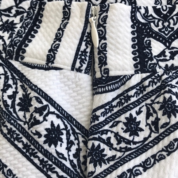 Navy and White Abstract Skater Skirt - Picture 2 of 2